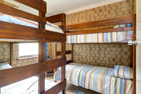 Sun & Surf Aldinga Beach Apartment - Sydneys Hotel 9