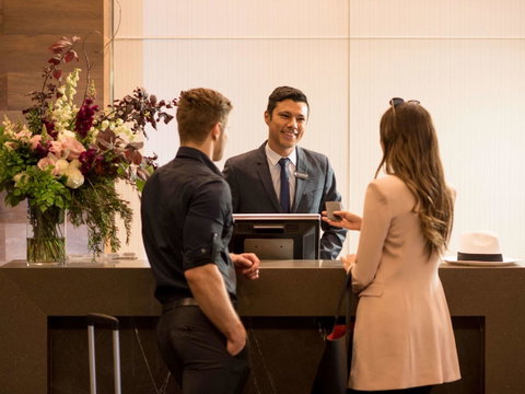 Pullman Adelaide - Sydneys Hotel 1