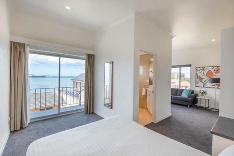 Bay 10 - Suites And Apartments - Sydneys Hotel 11