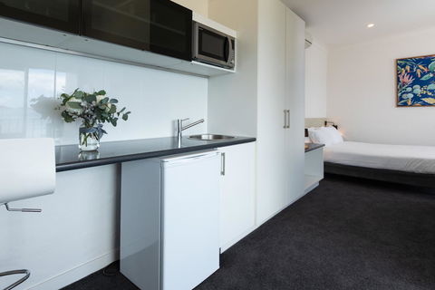 Bay 10 - Suites And Apartments - Sydneys Hotel 18
