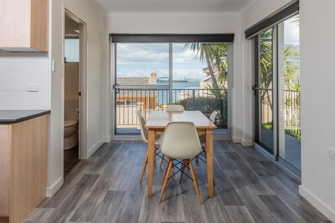 Bay 10 - Suites And Apartments - Sydneys Hotel 12