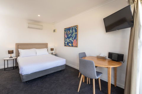 Bay 10 - Suites And Apartments - Sydneys Hotel 8