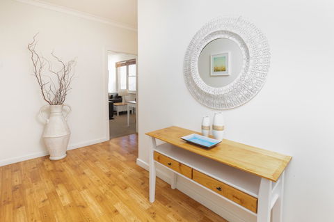 Bay 10 - Suites And Apartments - Sydneys Hotel 14