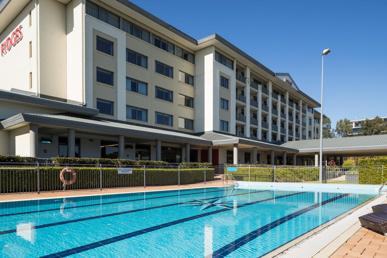 Baulkham Hills NSW Sydneys Hotel
