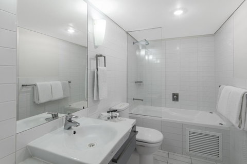 Oaks Adelaide Horizons Suites - Sydneys Hotel 4