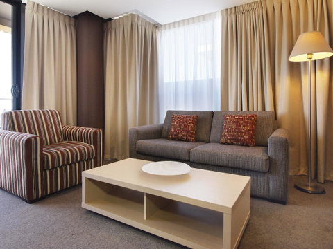 Oaks Adelaide Horizons Suites - Sydneys Hotel 14