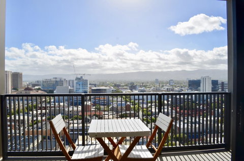 Whitmore SQ - Sydneys Hotel 14