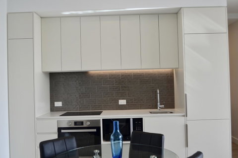 Whitmore SQ - Sydneys Hotel 5