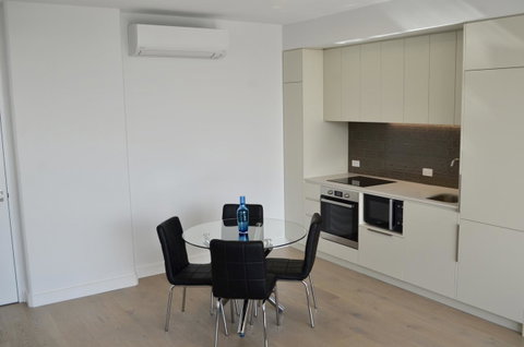Whitmore SQ - Sydneys Hotel 6