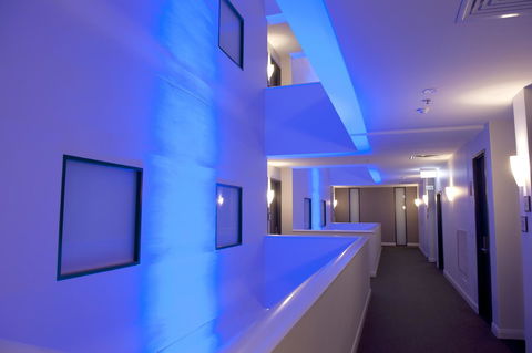 Mantra Hindmarsh Square - Sydneys Hotel 6
