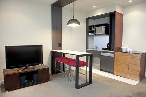 Mantra Hindmarsh Square - Sydneys Hotel 14