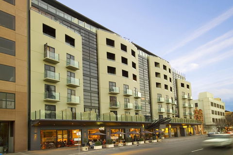 Mantra Hindmarsh Square - Sydneys Hotel 18