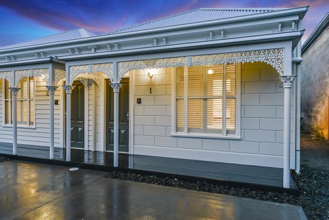 Aloha Central Luxury Apartments - Sydneys Hotel 1