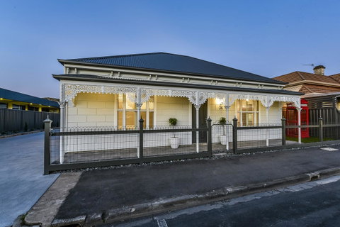 Aloha Central Luxury Apartments - Sydneys Hotel 12