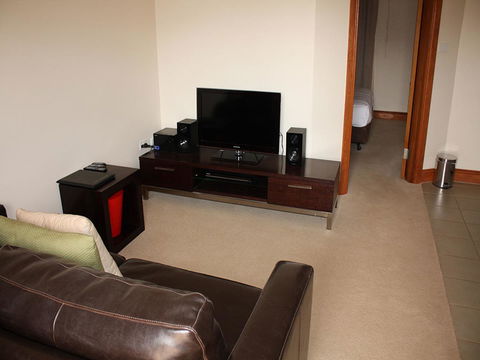 BIG4 Stuart Range Outback Resort - Sydneys Hotel 12