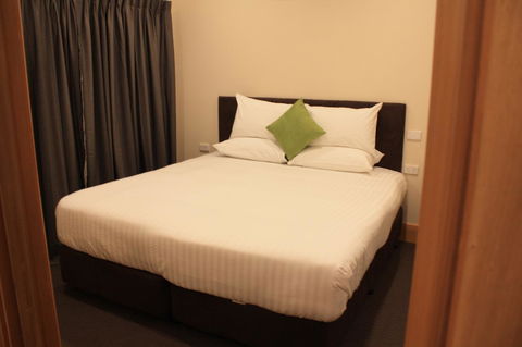 BIG4 Stuart Range Outback Resort - Sydneys Hotel 8