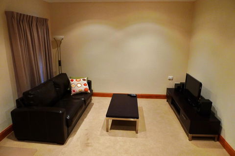 BIG4 Stuart Range Outback Resort - Sydneys Hotel 10
