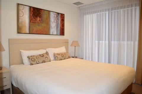 APTonNorthTCE - Sydneys Hotel 3