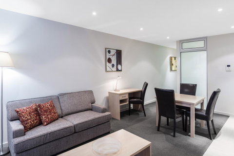 IStay Precinct Adelaide - Sydneys Hotel 17