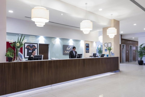 Oaks Glenelg Plaza Pier Suites - Sydneys Hotel 5