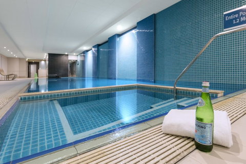 Oaks Glenelg Plaza Pier Suites - Sydneys Hotel 9