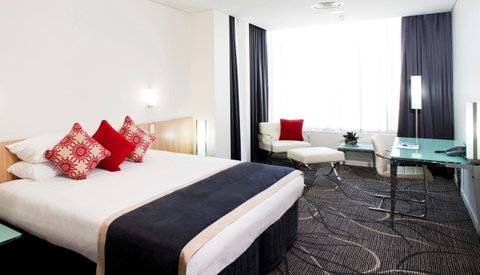 Adelaide Rockford - Sydneys Hotel 9