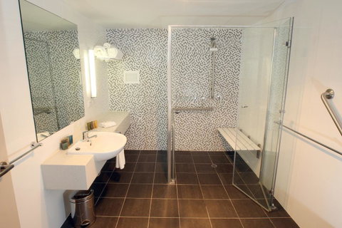 Adelaide Rockford - Sydneys Hotel 13