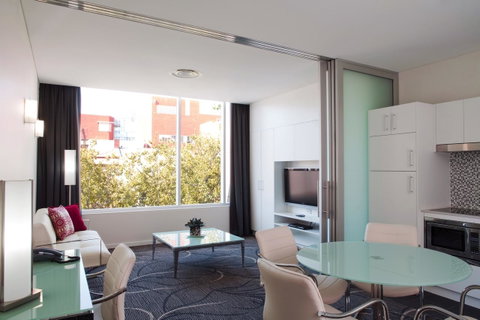 Adelaide Rockford - Sydneys Hotel 20