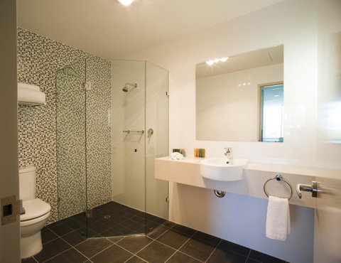 Adelaide Rockford - Sydneys Hotel 16