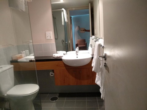JABCA Apartments - Sydneys Hotel 19