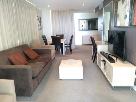 JABCA Apartments - Sydneys Hotel 10
