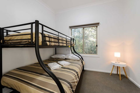 Discovery Parks - Lake Bonney - Sydneys Hotel 3