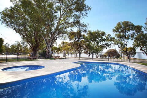 Discovery Parks - Lake Bonney - Sydneys Hotel 30