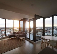 Modern CBD Apartment with Panoramic View - Sydneys Hotel