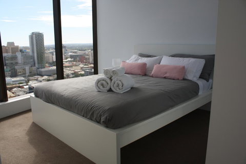Modern CBD Apartment With Panoramic View - Sydneys Hotel 2