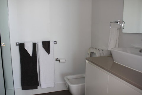 Modern CBD Apartment With Panoramic View - Sydneys Hotel 11