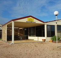Wallaroo Sunset home - Sydneys Hotel