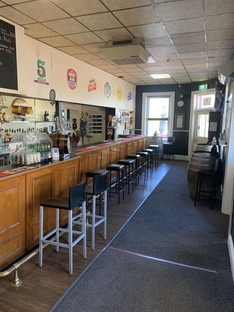 Commercial Hotel Morgan - Sydneys Hotel 3