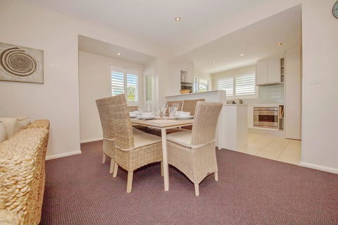 Pacific Blue 278-265 Sandy Pt Rd- Dual Key Access, Wifi, Linen And Air Conditioning - Sydneys Hotel 6
