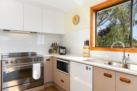 Port Of Call - Port Willunga - C21 SouthCoast Holidays - Sydneys Hotel 7