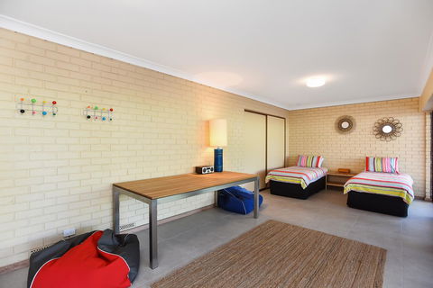 Port Of Call - Port Willunga - C21 SouthCoast Holidays - Sydneys Hotel 21