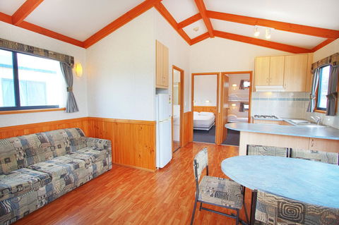 Discovery Parks - Whyalla Foreshore - Sydneys Hotel 19