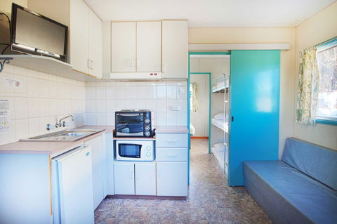 Discovery Parks - Whyalla Foreshore - Sydneys Hotel 5