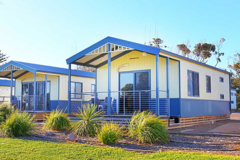 Discovery Parks - Whyalla Foreshore - Sydneys Hotel 1