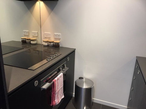 Tasha\'s Apartments On Warwick - Sydneys Hotel 13