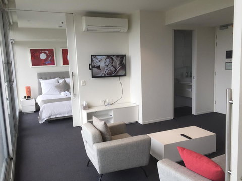 Tasha\'s Apartments On Warwick - Sydneys Hotel 6