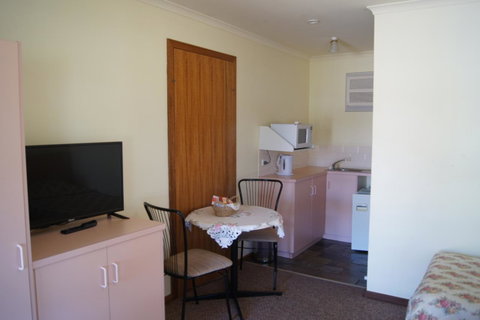 Milang Lakes Motel - Sydneys Hotel 11