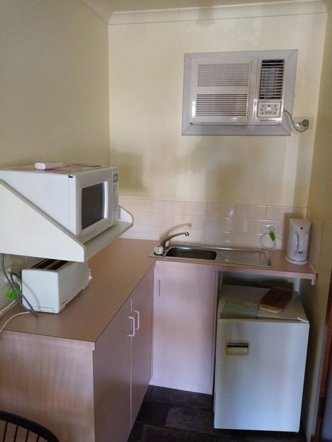 Milang Lakes Motel - Sydneys Hotel 4