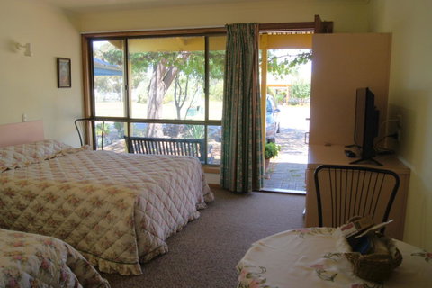 Milang Lakes Motel - Sydneys Hotel 0