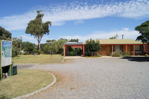 Milang Lakes Motel - Sydneys Hotel 7